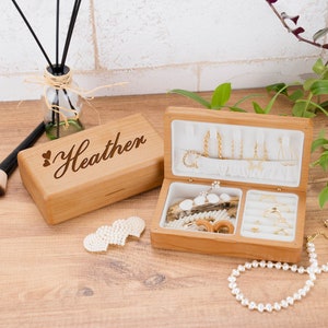 Engraved Jewelry Box Personalized, Wedding Bridesmaid Gifts, Birthday Gifts for Her, Gifts for Women, Anniversary Gifts for Wife