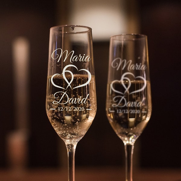 Set of 2, Wedding Champagne Flutes, Personalized Champagne Glasses Wedding Flutes, Engraved Bride and Groom Toasting Glasses - Mr & Mrs Gift
