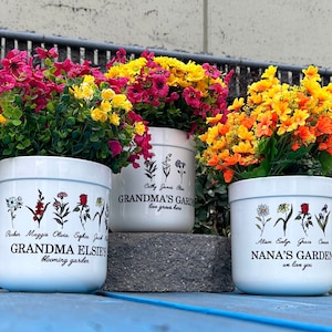 Personalized Gifts for Mom, Outdoor Flower Pot, Birth Flower Mom Gifts from Daughter, Mama's Garden Grandmas Garden w/ Names