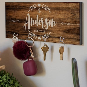 Key Holder for Wall, Wedding Gifts, New Home Gift for Family, Housewarming Gifts for Couple w/ Last Name, Custom Wood Key Holder, Home Decor