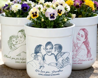 Grandma's Garden Flower Pot, Personalized Gifts for Mom, Mama's Garden Birth Flower Pot, Mother's Day Outdoor Flower Pot with Picture