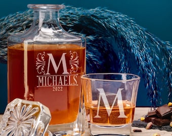 Personalized Gifts for Him, Whiskey Decanter Set Personalized, Anniversary Gift for Men, Birthday Gifts for Dad, Retirement Gift for Boss