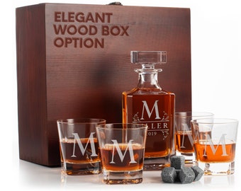 Whiskey Decanter Set Personalized Gift for Him, Engagement Gifts for Couples, Anniversary Gift, Barware Gifts for Him, Groomsmen Gifts