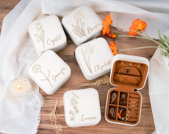 Travel Jewelry Box, Wedding Bridesmaid Gifts, Personalized Gifts for Her, Engraved Jewelry Case, Birthday Gift for Women, Travel Accessories