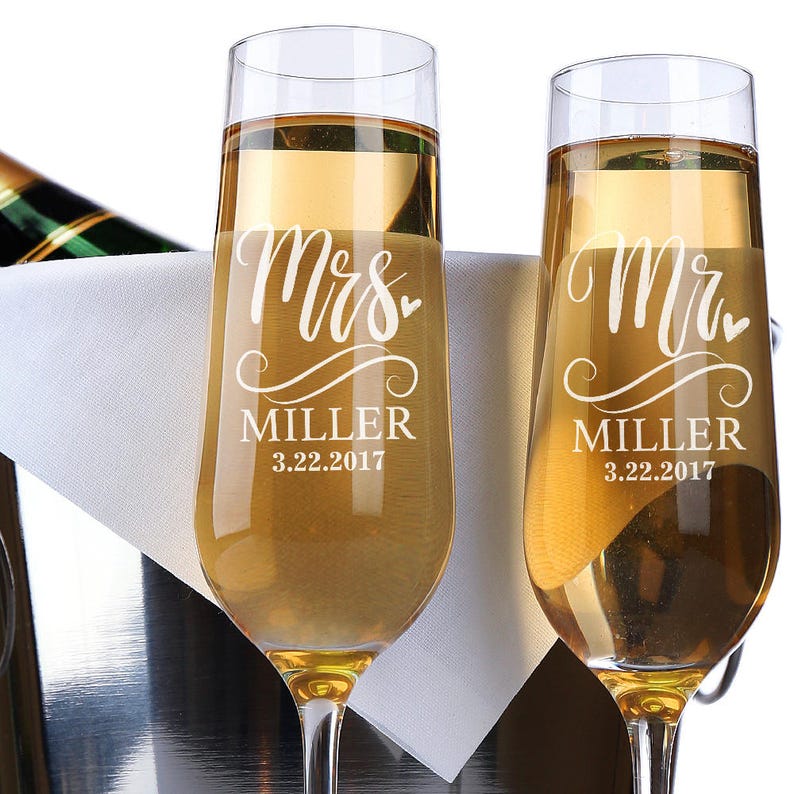 Wedding Champagne Flutes Set of 2, Champagne Glasses for Wedding, Mr and Mrs Toasting Glasses, Wedding Decor, Bride and Groom image 5