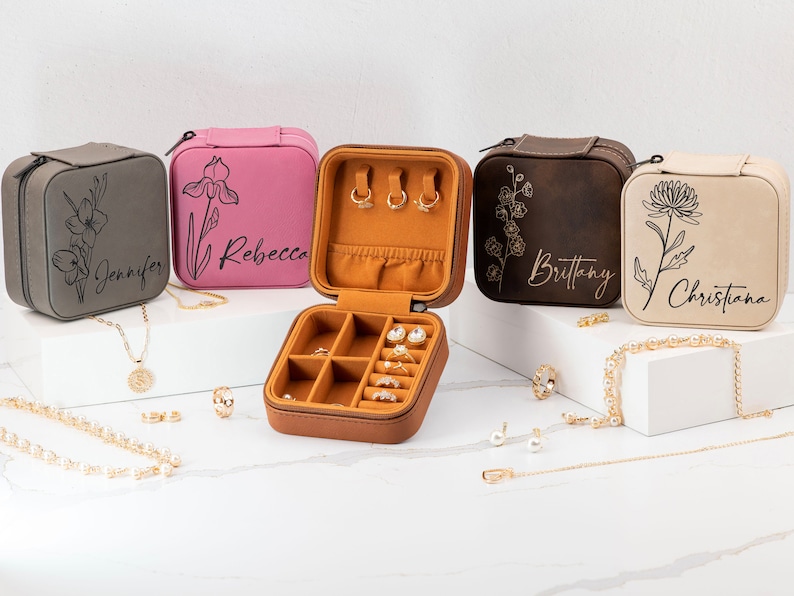 Travel Jewelry Box, Mothers Day Gift, Personalized Gifts for Her, Wedding Bridesmaid Gifts, Engraved Jewelry Case, Birthday Gift for Women immagine 8