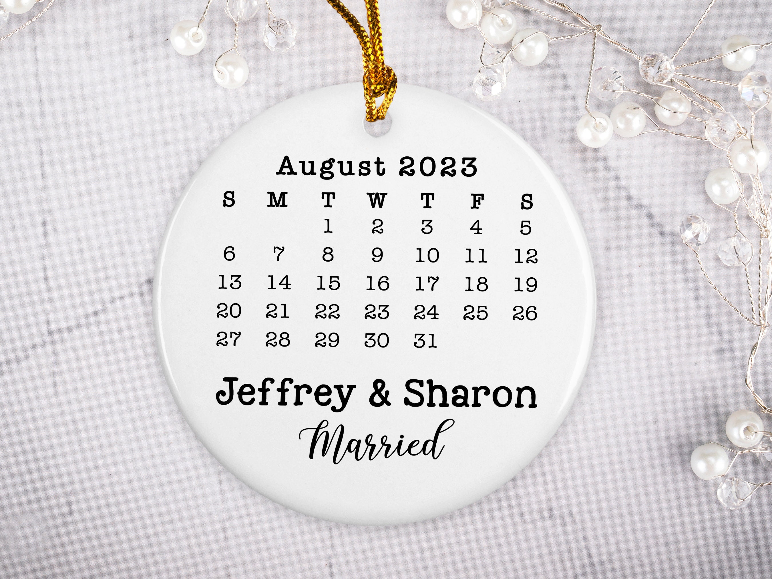 Wedding Gift, Married Ornament, Wedding Date Ornament, Newlywed Gift,  Engagement Gift, Anniversary Gift for Couples, Mr and Mrs