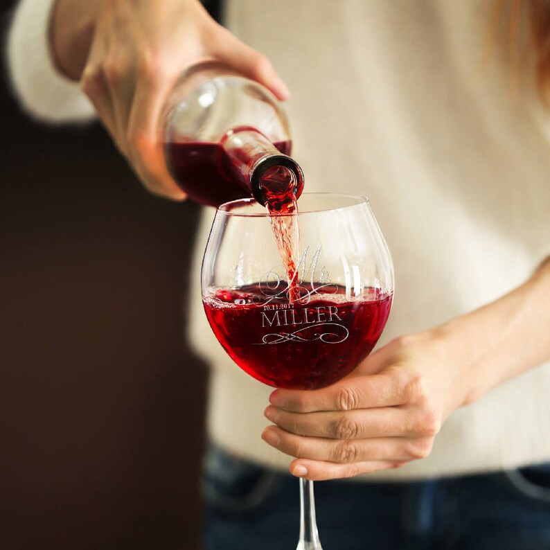 bowl wine glasses