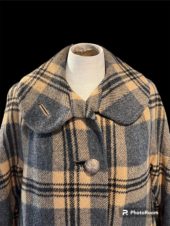 Vintage 1960s Raglan Coat - image 2