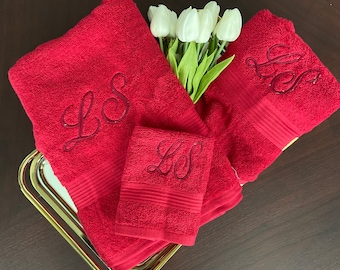 Monogram Bath Towel,customized/Embroidered, 100% Cotton,Monogrammed Towel Personalized,Embroidered hand towel, Custom washcloth/bath set