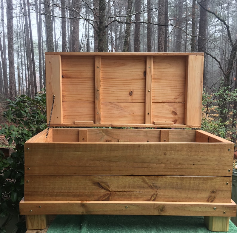 Hinged Wood trunk, coffee table image 6