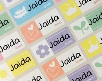 Autocollants personnalisés, étiquettes personnalisées, nom des enfants, étiquettes imperméables, autocollants de nom, autocollants mignons, étiquettes de biberon, étiquettes de tasse Happy Icon MEDIUM