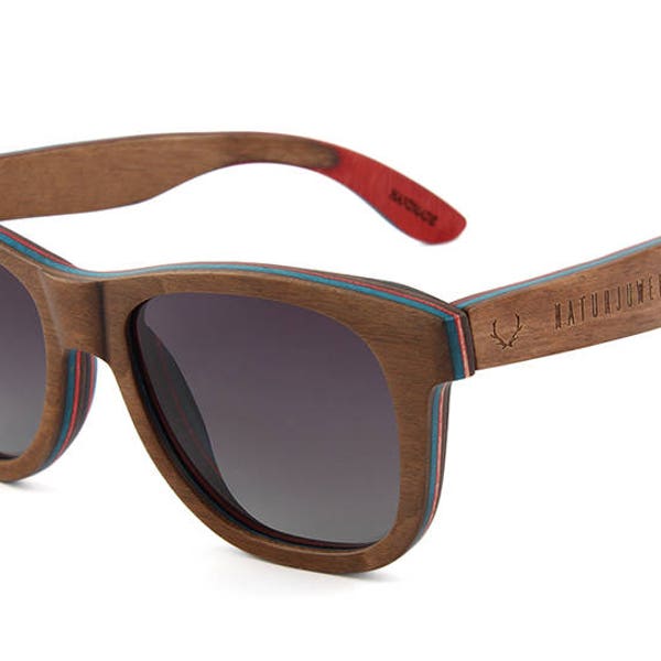 Naturjuwel "Thor" Holzbrille; Sonnenbrille aus Skateboard Holz im stylischen Wayfarer Look in braun inklusive Brillenbeutel