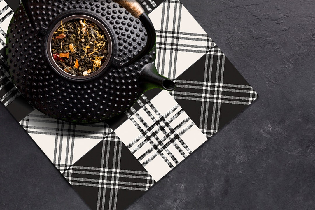 Scottish Black & White Placemats, Black and White Table Design, Dining