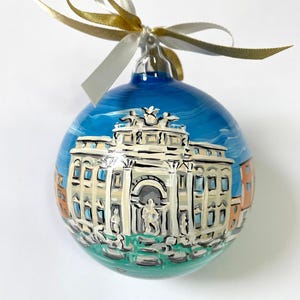 Trevi Fountain Christmas ornament, painted souvenir with Italian monuments. Precious gift for doctors, architects, lawyers and collector.