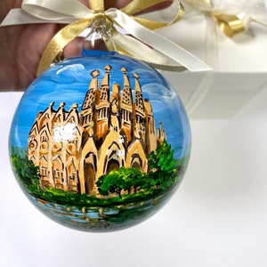 Barcelona Christmas ornament, Sagrada Familia. Hand painted personalized ornament, Spain souvenir, good gift for traveller friends. image 2