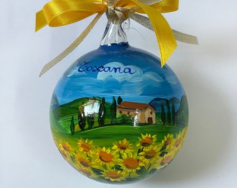 Tuscany and sunflowers, hand painted ornament with Italian landscape and field of yellow flowers. Gift for Tuscany lovers, travel souvenirs.