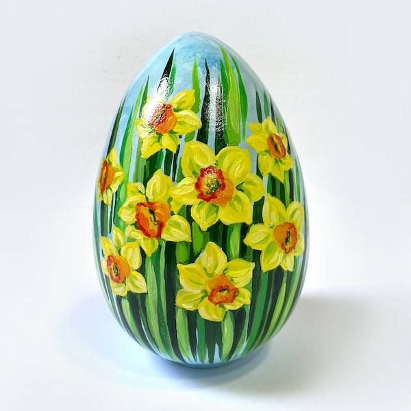 Easter egg with hand painted daffodils, beautiful item for your home. Gift to send to mom, grandmother aunt friend. Remote gifts.