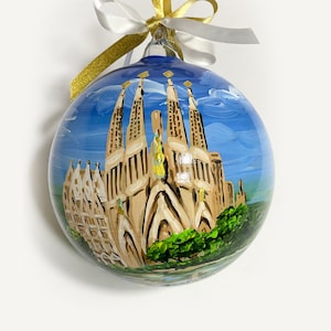 Barcelona Christmas ornament, Sagrada Familia. Hand painted personalized ornament, Spain souvenir, good gift for traveller friends. image 1