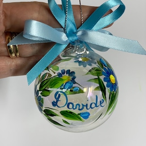 SET 6 BOMBONIERE, scritta nome e fiori azzurri, ornamento personalizzato dipinto a mano. Idea bomboniera Battesimo, Comunione, Cresima.