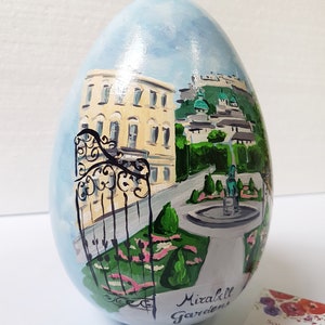 Uovo di ceramica decorato con città o paesaggio personalizzato. Oggetto originale e unico, regalo per amici speciali o per la tua collezione immagine 7