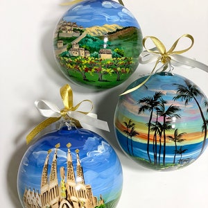 Barcelona Christmas ornament, Sagrada Familia. Hand painted personalized ornament, Spain souvenir, good gift for traveller friends. image 10