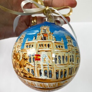 Personalisierte Spanien-Länder. Madrid, handbemalter quadratischer Weihnachtsschmuck, ideales Geschenk für Reiseliebhaber oder als Urlaubssouvenir. 10 cm