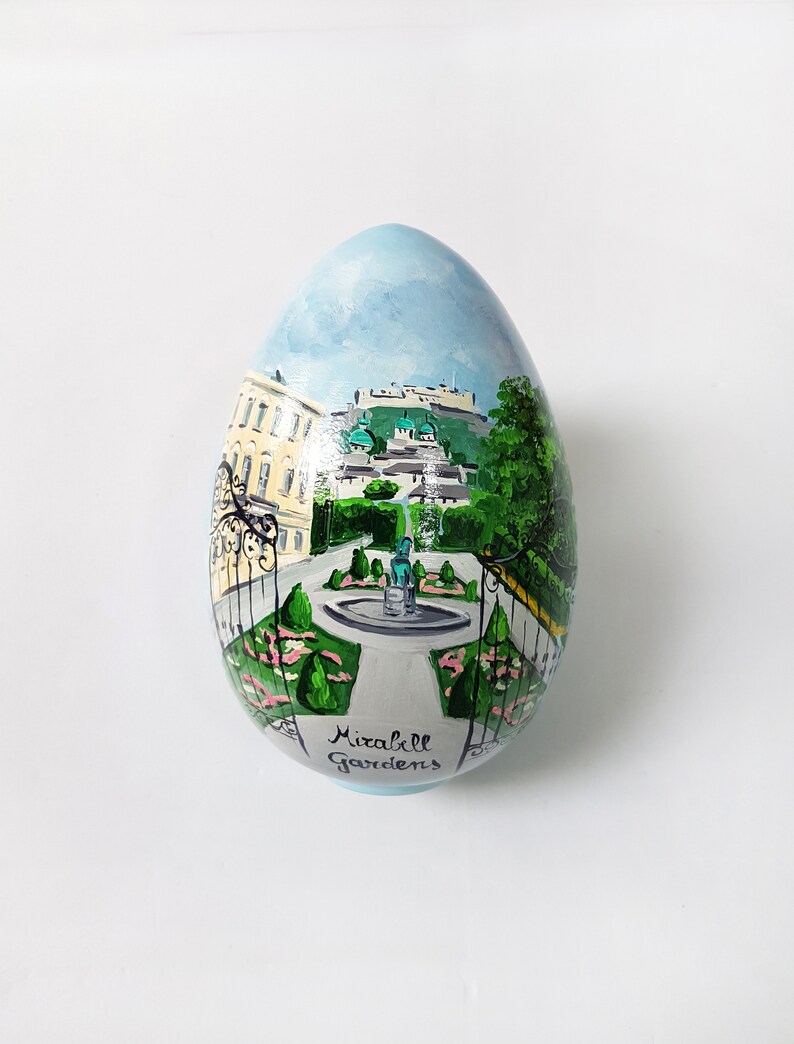 Uovo di ceramica decorato con città o paesaggio personalizzato. Oggetto originale e unico, regalo per amici speciali o per la tua collezione immagine 8