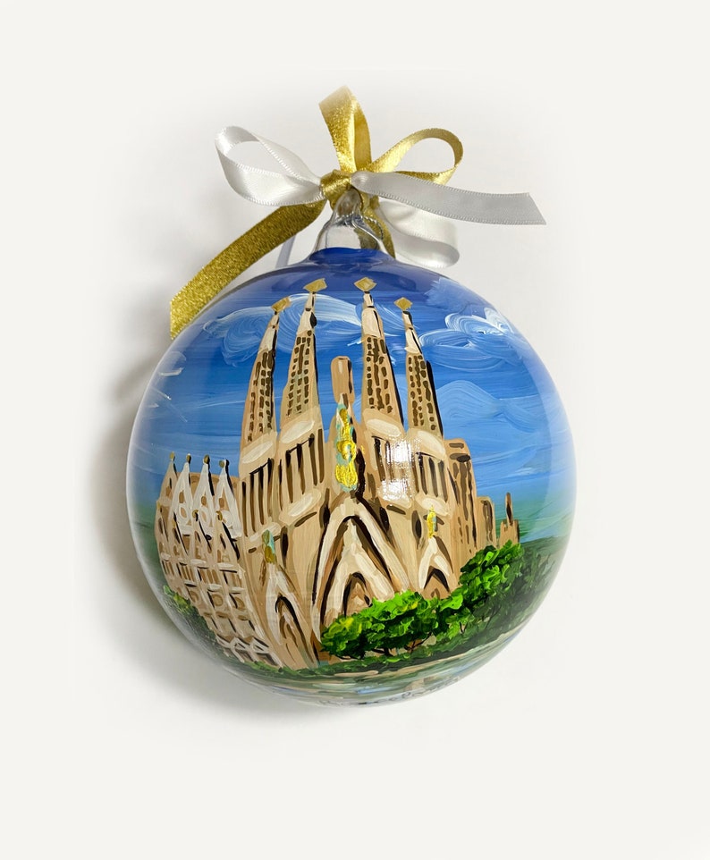 Barcelona Christmas ornament, Sagrada Familia. Hand painted personalized ornament, Spain souvenir, good gift for traveller friends. image 1