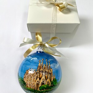 Barcelona Christmas ornament, Sagrada Familia. Hand painted personalized ornament, Spain souvenir, good gift for traveller friends. image 8