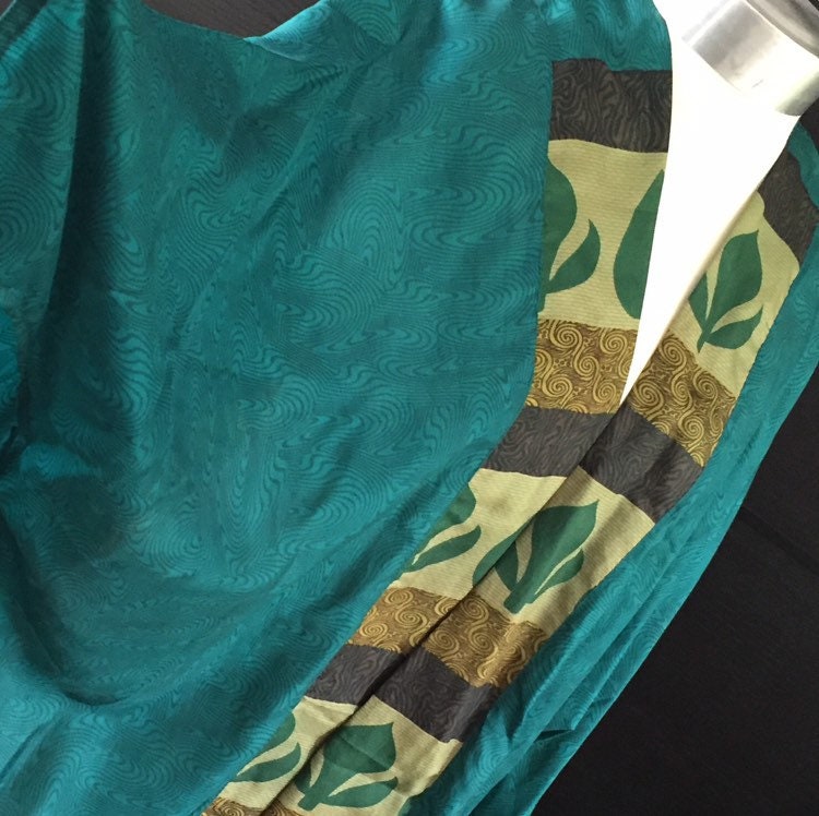 Image of Kimono Style Summer Vintage Sari Silk Jacket Robe House Coat Loungewear Green Brown Leaf