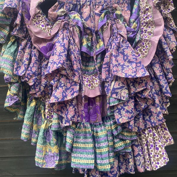 XL 25 Yard Sari Skirt: Purple Multi-Color Vintage Style