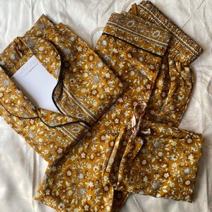Vintage Sari Pyjamas Medium Luxury Loungewear Golden Flowers
