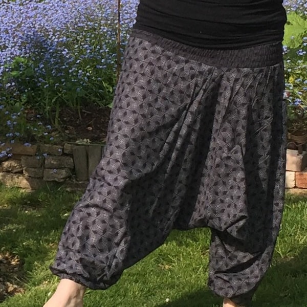 Bobbie Harem Pants, Cool and Comfortable, One Size - Summer- Boho - Hippie - Festival -Yoga- Harem- Unisex - Trousers Cotton