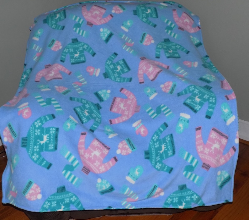 Sweaters and Mittens Fleece Blanket