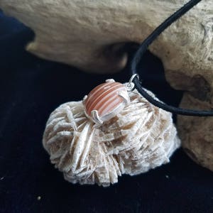 Agate cabachon pendant image 3