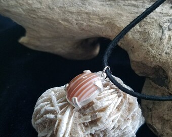 Agate cabachon pendant