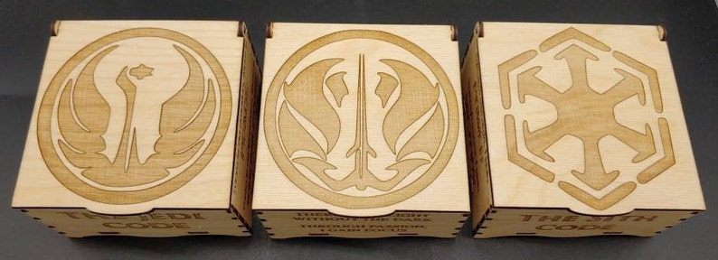 Boîtes sur le thème de Star Wars, découpées au laser et gravées sur bois image 1
