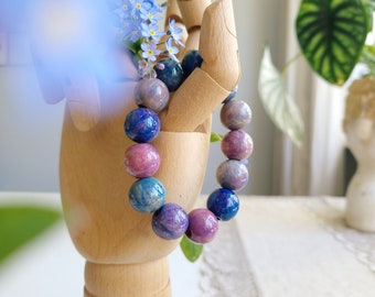 Candie purple summer bracelet - pastel blue tones - beaded retro jewelry - hand painted wooden beads - girl gift - violet ombre medium balls