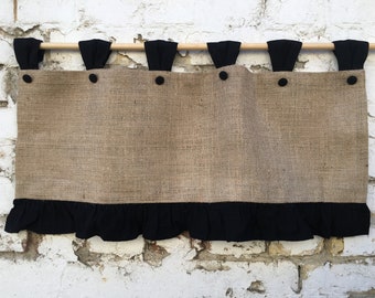 Gevoerde jute gordijnen Cottage keuken ruche volant eenvoudig rustiek Frans buitenraam behandeling natuurlijke jute primitieve boerderij decor