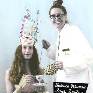 5 Ansichtkaarten - Science Woman says: Invite A Friend to Tea!