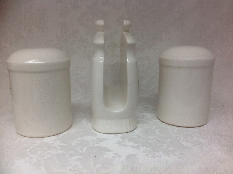 Petal Pets Tiger Lily Napkin Holder with Salt and Pepper Shakers