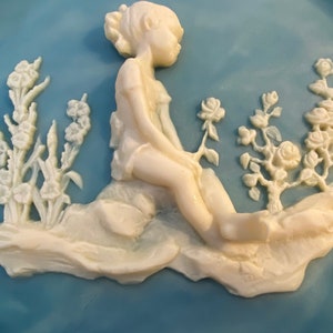 Vintage 3D Avondale Plate &quot;Melissa&quot; by Francis Taylor Williams 1978