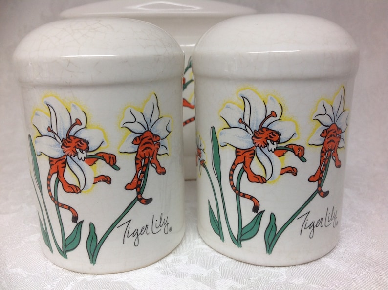 Petal Pets Tiger Lily Napkin Holder with Salt and Pepper Shakers