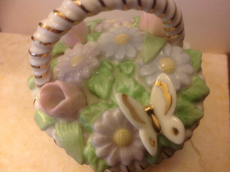 Vintage Lenox Treasures Basket of Blossoms Exclusive Edition Trinket Box