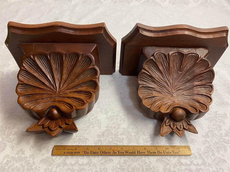 Vintage Pair of Carved Wood Shelf Sconces With Shell or Flower Etsy