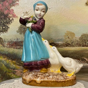 Young Girl with Bouquet and Geese Holland Mold 1970&#39;s