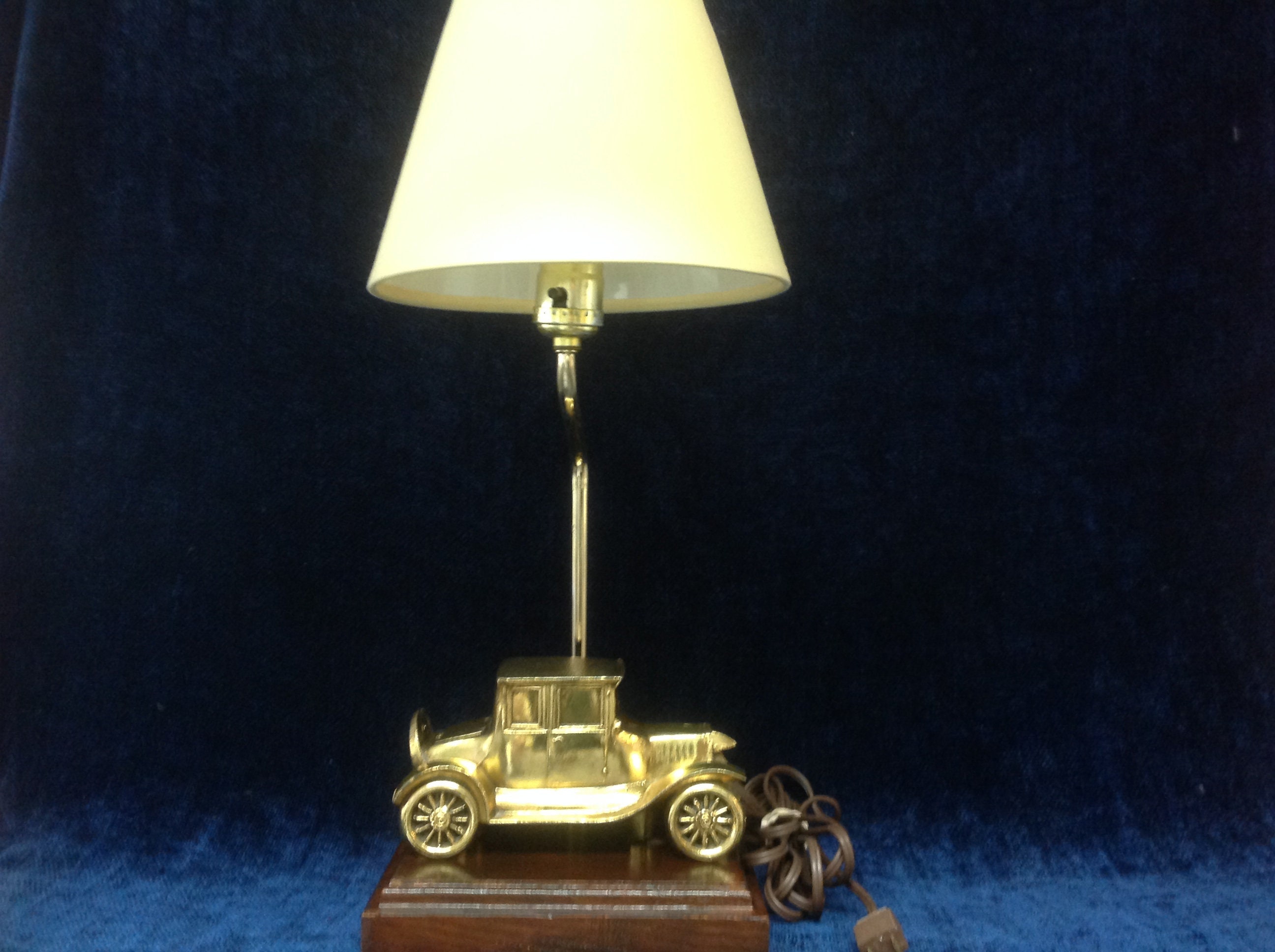 4 Ford Model T's - Table Lamp ,Steampunk lamp, Rustic decor, men