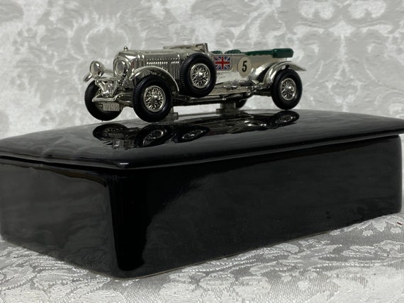 マッチボックス　レズニー　No.5 ベントレー Lesney Matchbox 1929 Bentley: Fred Bronner Promo Car on Ceramic