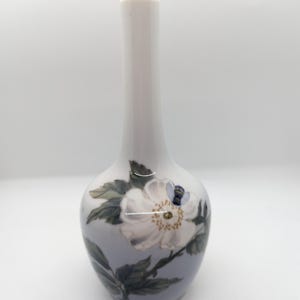 VINTAGE Royal Copenhagen Denmark Porcelain Bee and Flower Vase #1659